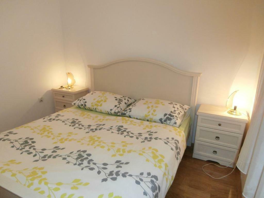Miki Apartment Пореч Екстериор снимка