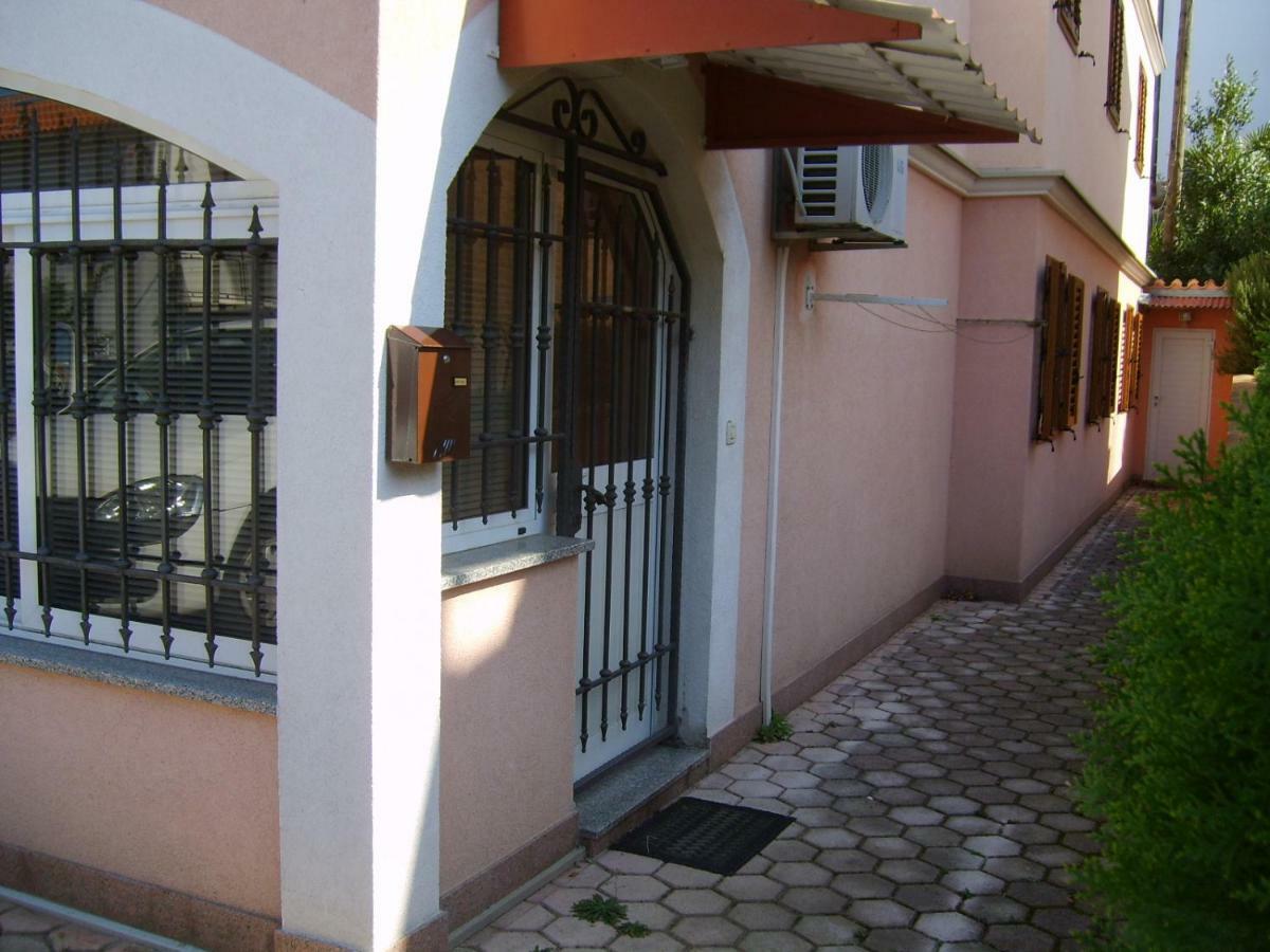 Miki Apartment Пореч Екстериор снимка